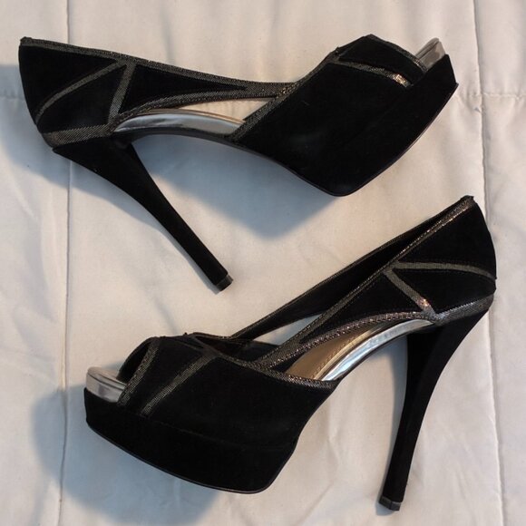 Sexy Jessica Simpson Stilettos! - Picture 1 of 8